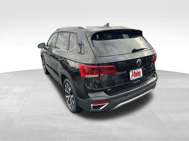 2022 Volkswagen Taos SE 4Motion