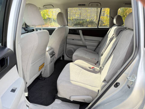 2012 Toyota Highlander SE