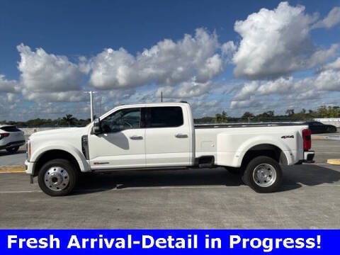 2023 Ford F-450 Super Duty Platinum