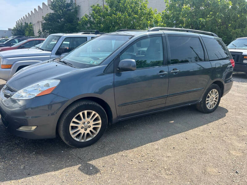 2009 Toyota Sienna XLE