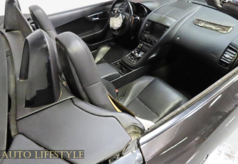 2014 Jaguar F-TYPE V8 S