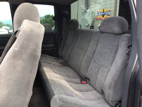 2005 Chevrolet Silverado 1500 LS