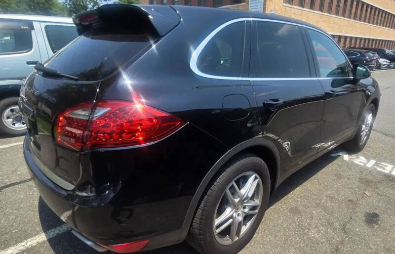 2011 Porsche Cayenne S
