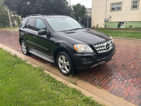 2011 Mercedes-Benz M-Class for sale at RIVER AUTO SALES CORP in Maywood IL