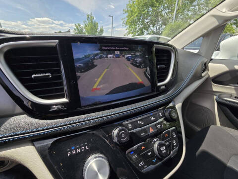 2021 Chrysler Pacifica Touring