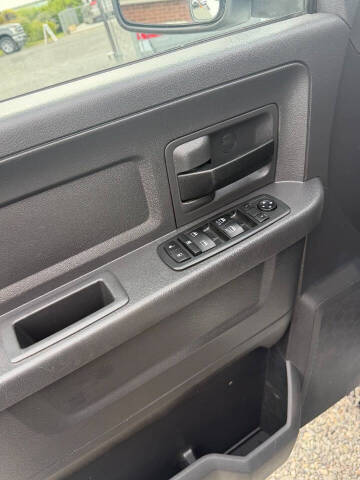 2012 RAM 1500 ST