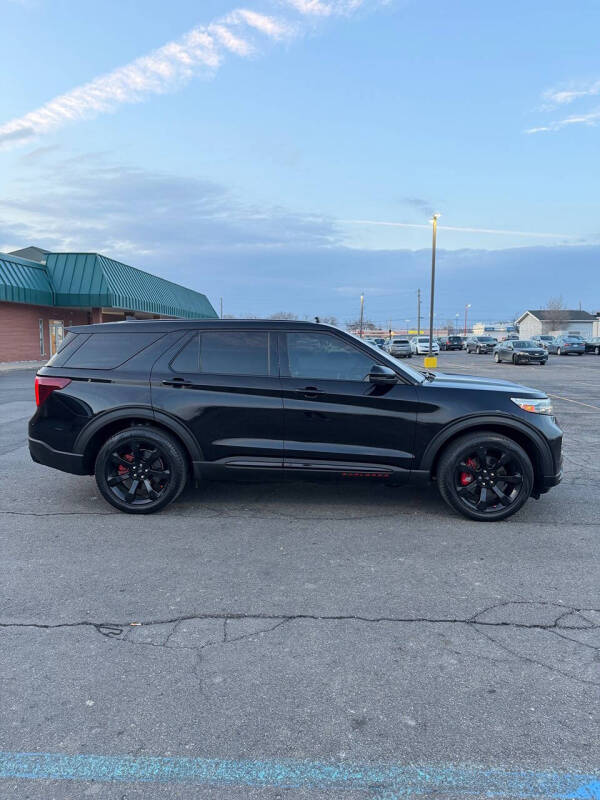 2021 Ford Explorer ST