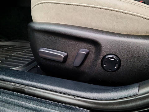 2018 Toyota Avalon XLE