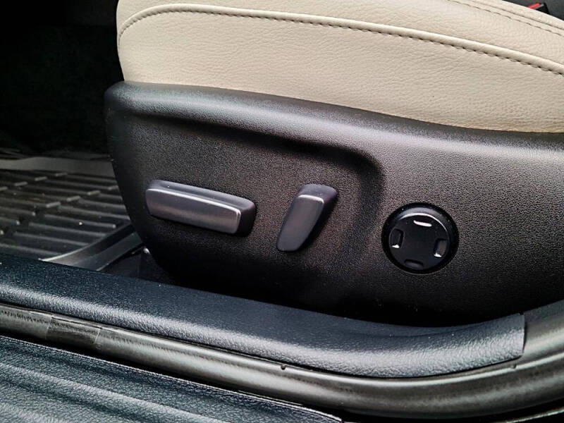 2018 Toyota Avalon XLE