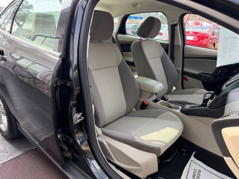 2013 Ford Focus SE