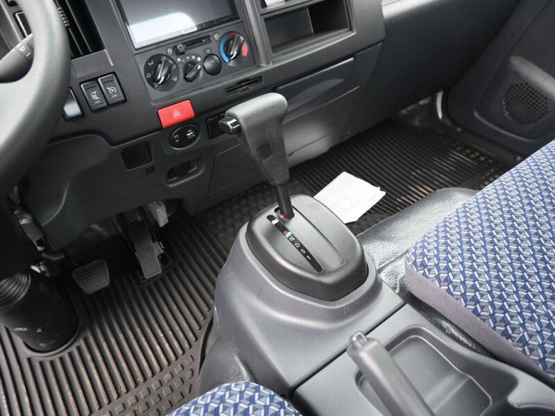 2025 Isuzu NPRGASHD 1F3