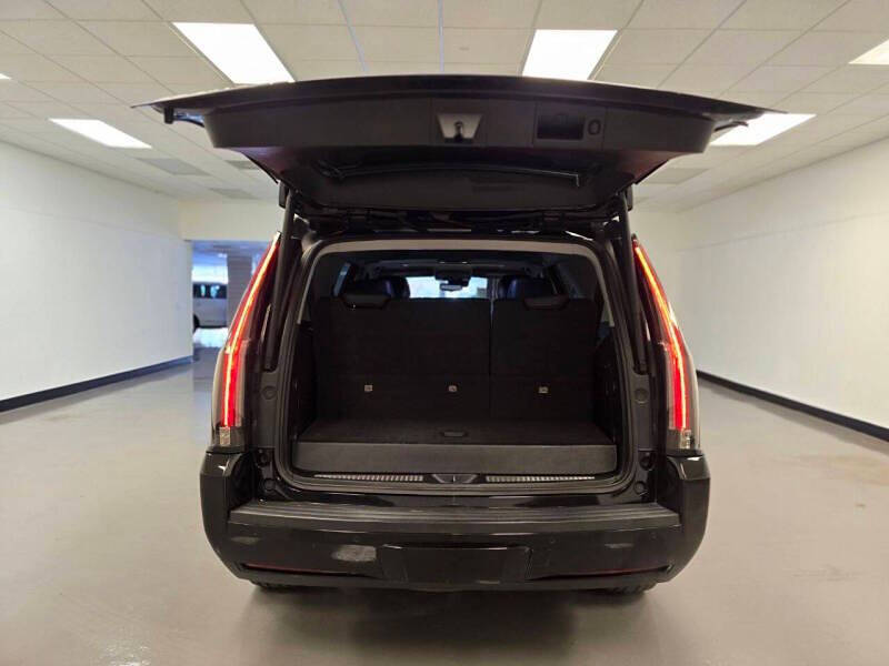 2020 Cadillac Escalade Luxury