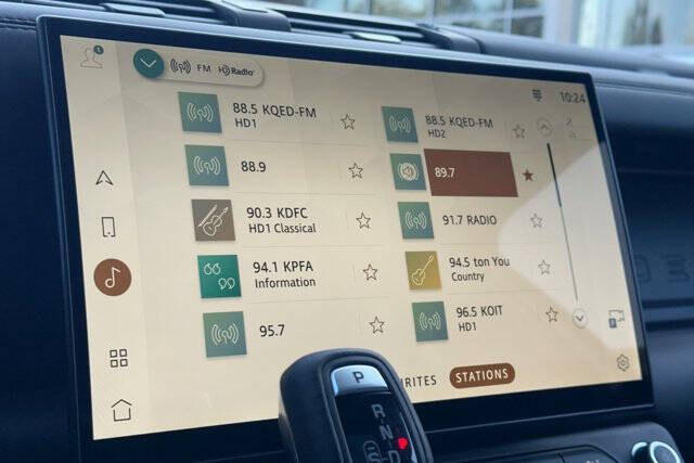 2026 Land Rover Defender 110 P400 X-Dynamic SE