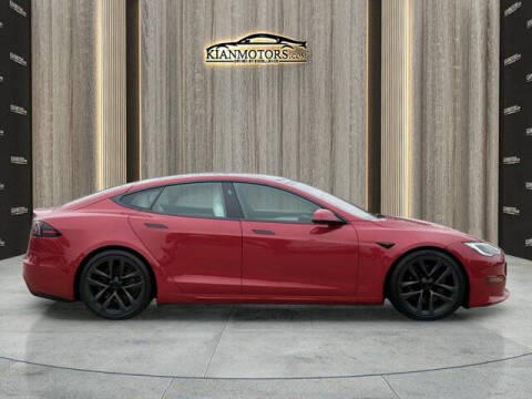 2023 Tesla Model S Standard Range