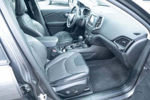 2023 Jeep Cherokee Altitude Lux