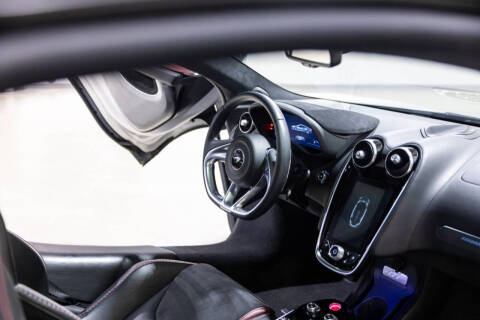 2022 McLaren GT
