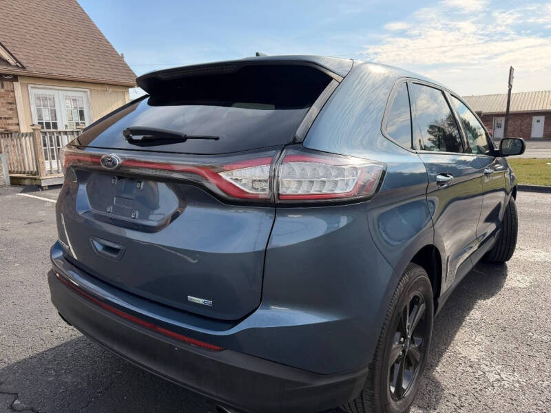 2018 Ford Edge SE