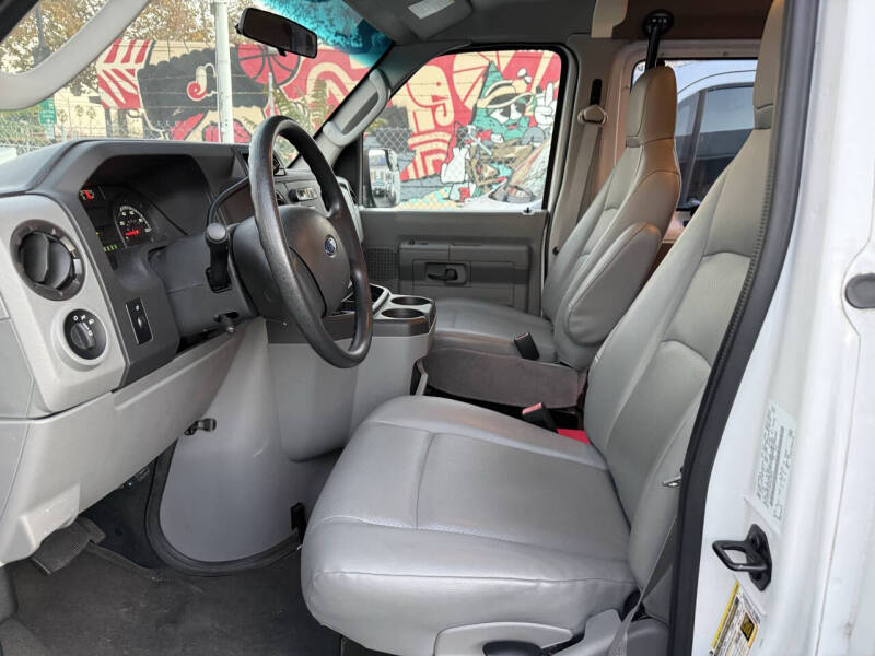 2013 Ford E-Series E-250