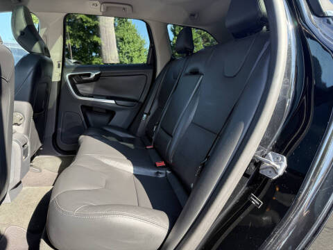 2015 Volvo XC60 T5 Drive-E Premier Plus