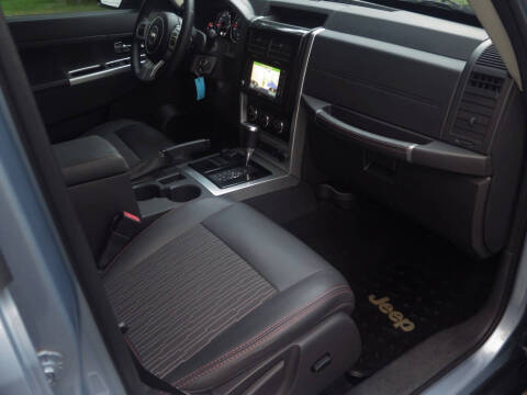 2012 Jeep Liberty Arctic