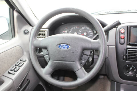 2004 Ford Explorer XLS