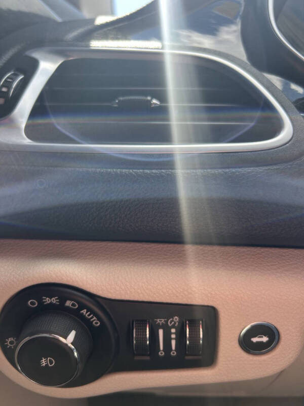 2015 Chrysler 200 C