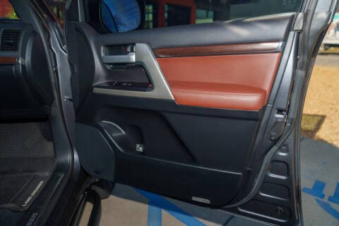 2018 Toyota Land Cruiser