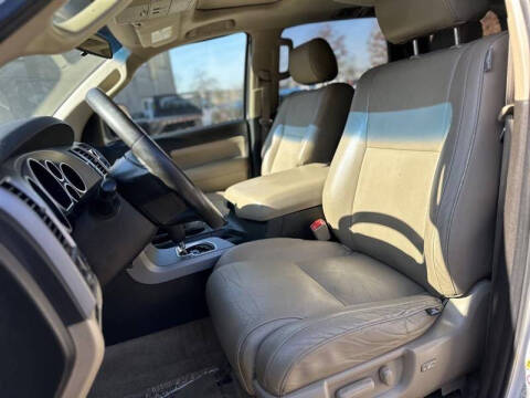 2010 Toyota Sequoia SR5