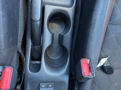 2018 Nissan Kicks SR