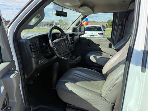 2023 GMC Savana 2500