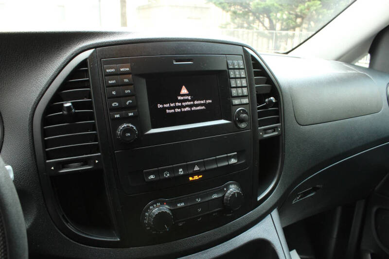 2017 Mercedes-Benz Metris