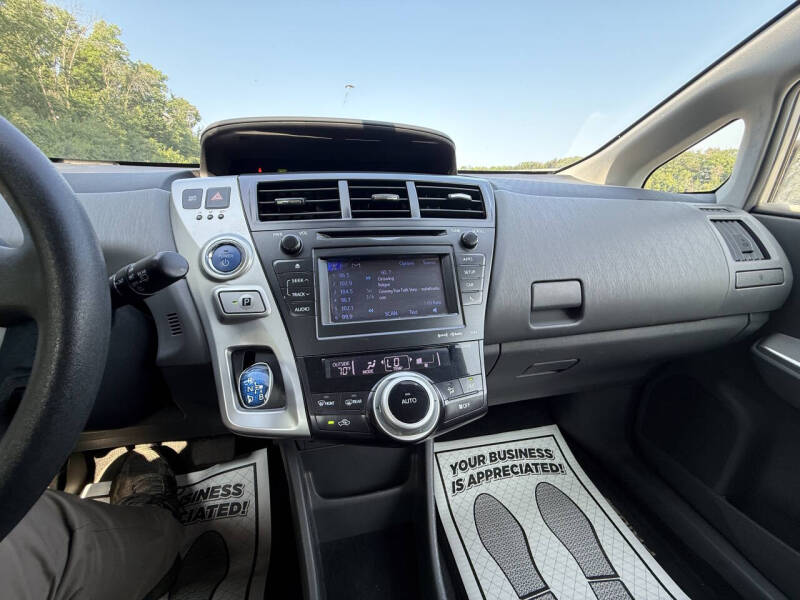 2012 Toyota Prius v Two