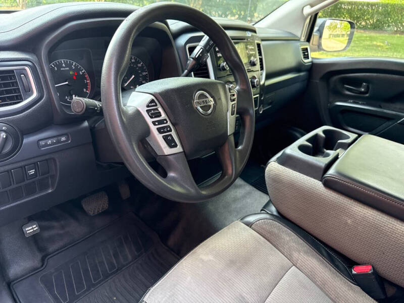 2017 Nissan Titan S