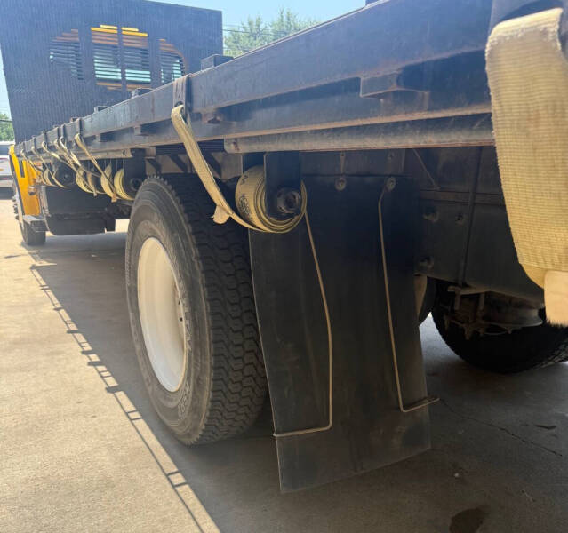 2020 Freightliner M2 106