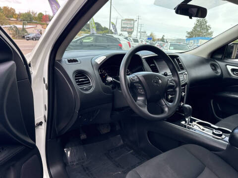 2018 Nissan Pathfinder S