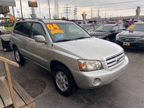 2004 Toyota Highlander for sale at Texas 1 Auto Finance in Kemah TX