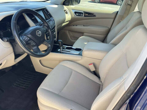 2019 Nissan Pathfinder S