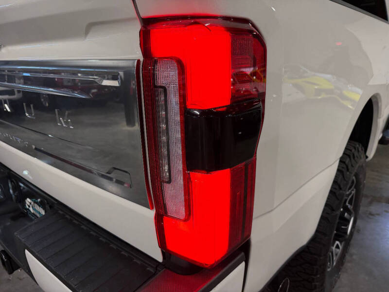 2024 Ford F-350 Super Duty Platinum