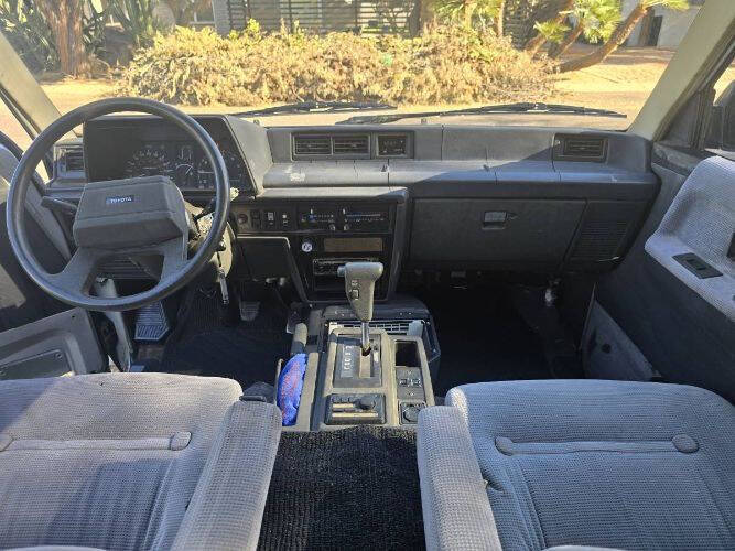 1989 Toyota Van