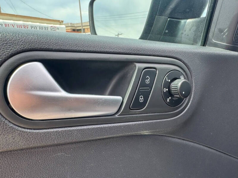 2014 Volkswagen Beetle 2.5L Entry PZEV