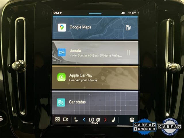 2025 Volvo XC40 B5 Plus Bright Theme