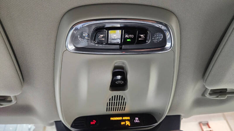 2018 Volvo XC90 T5 Momentum 7-Passenger