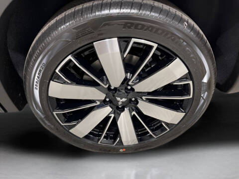 2026 Mitsubishi Outlander PHEV SEL