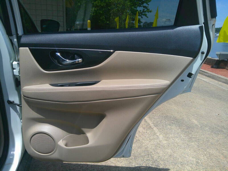 2016 Nissan Rogue SL