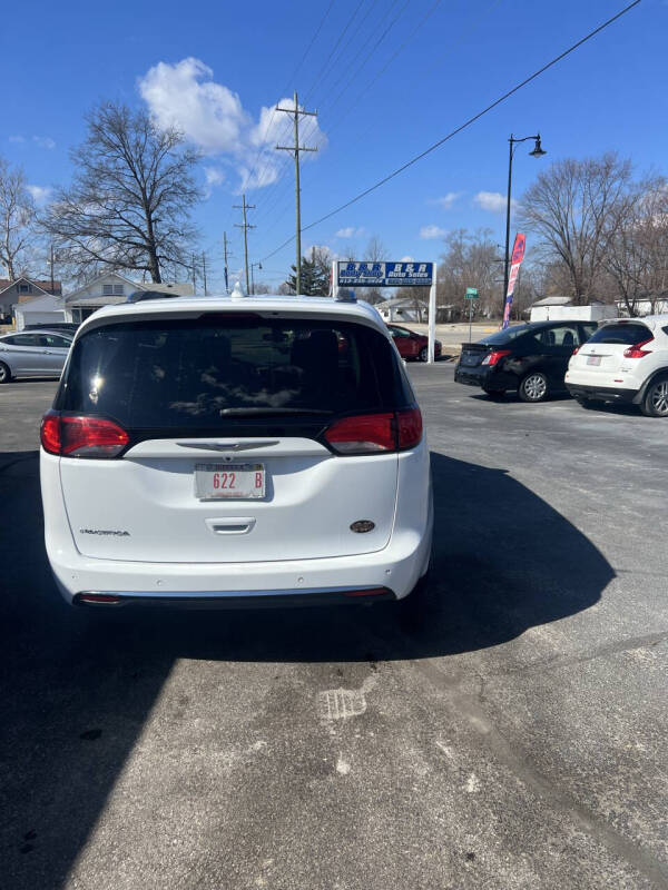2020 Chrysler Pacifica Touring L