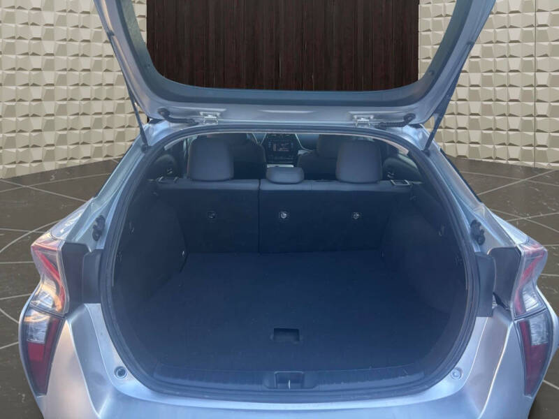 2016 Toyota Prius Two