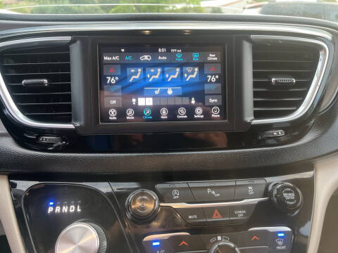 2020 Chrysler Pacifica Touring L