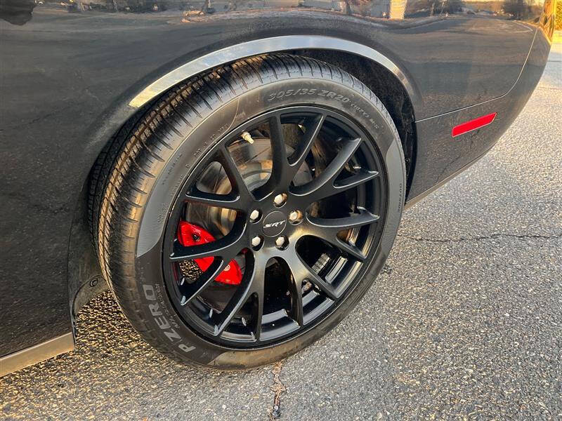 2015 Dodge Challenger SRT Hellcat