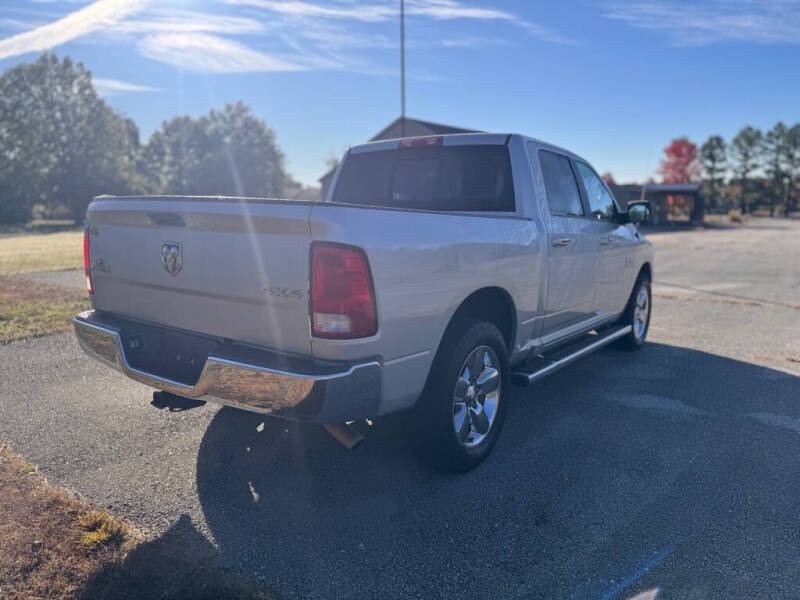 2018 RAM 1500 SLT