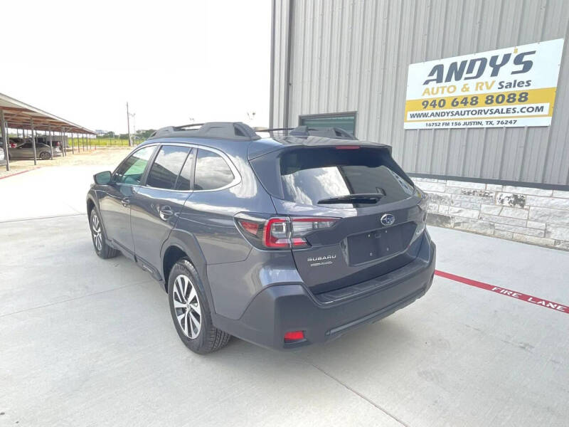 2025 Subaru Outback Premium